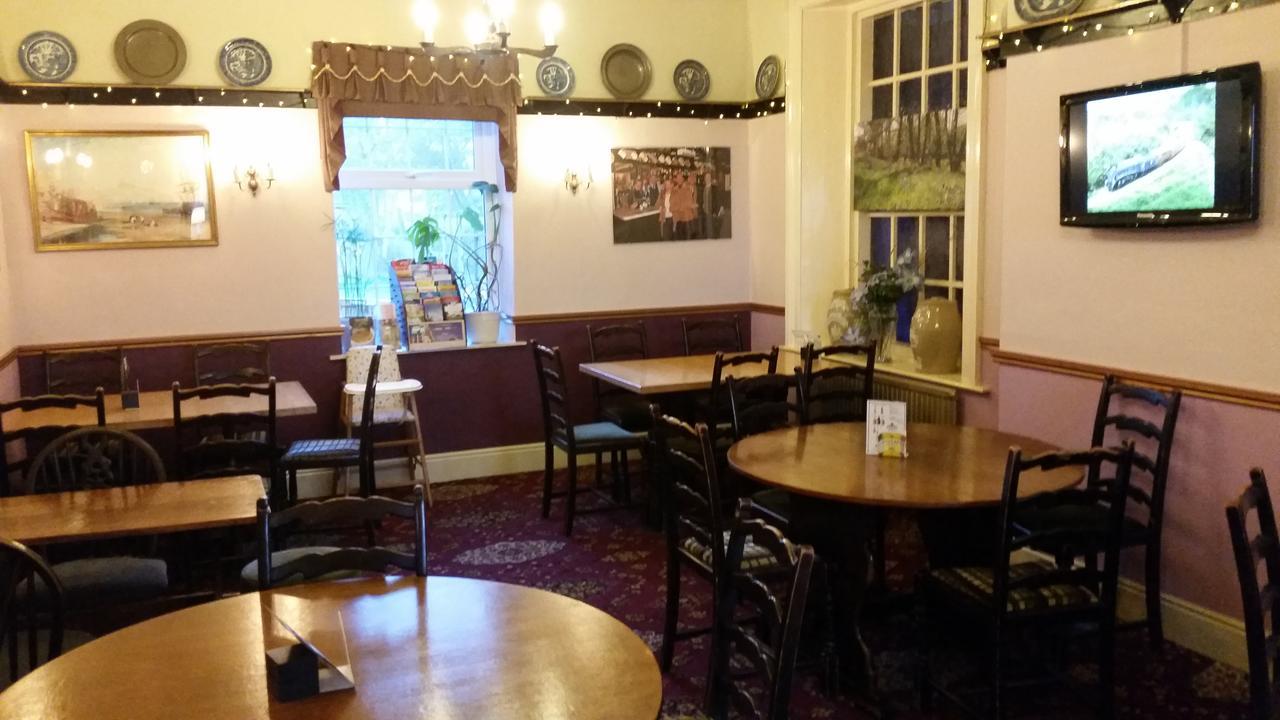 The Goathland Hotel Exterior foto